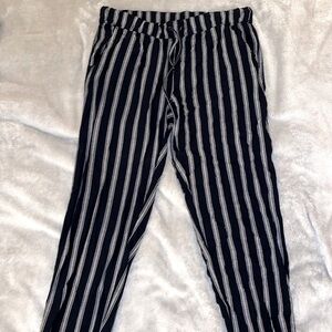 AMERICAN EAGLE FLOWY PANTS